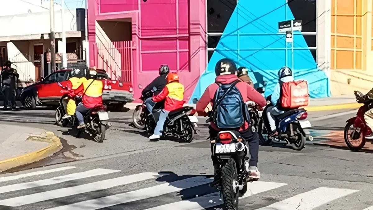 Choferes de Uber y Maxim se movilizan en Catamarca por regulación