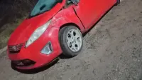 Belén: auto chocó contra un poste al ingresar a la ciudad; conductor ileso