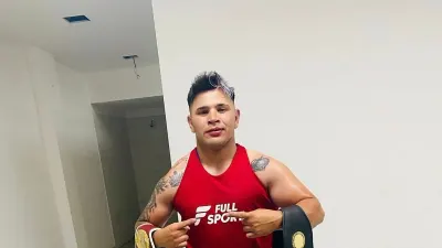 Navarro vs Espíndola, eje del festival 'Valle de Ko' en el Poli de las 920