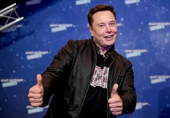 Elon Musk, a punto de convertirse en el primer billonario de la historia con la salida a bolsa de SpaceX.