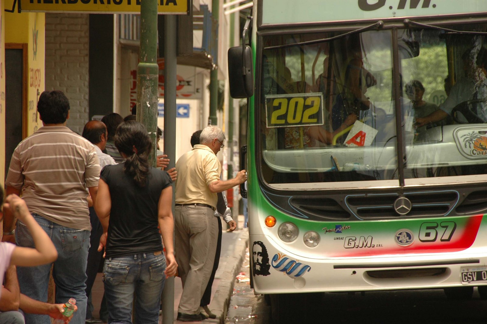 Continuará el paro de transporte