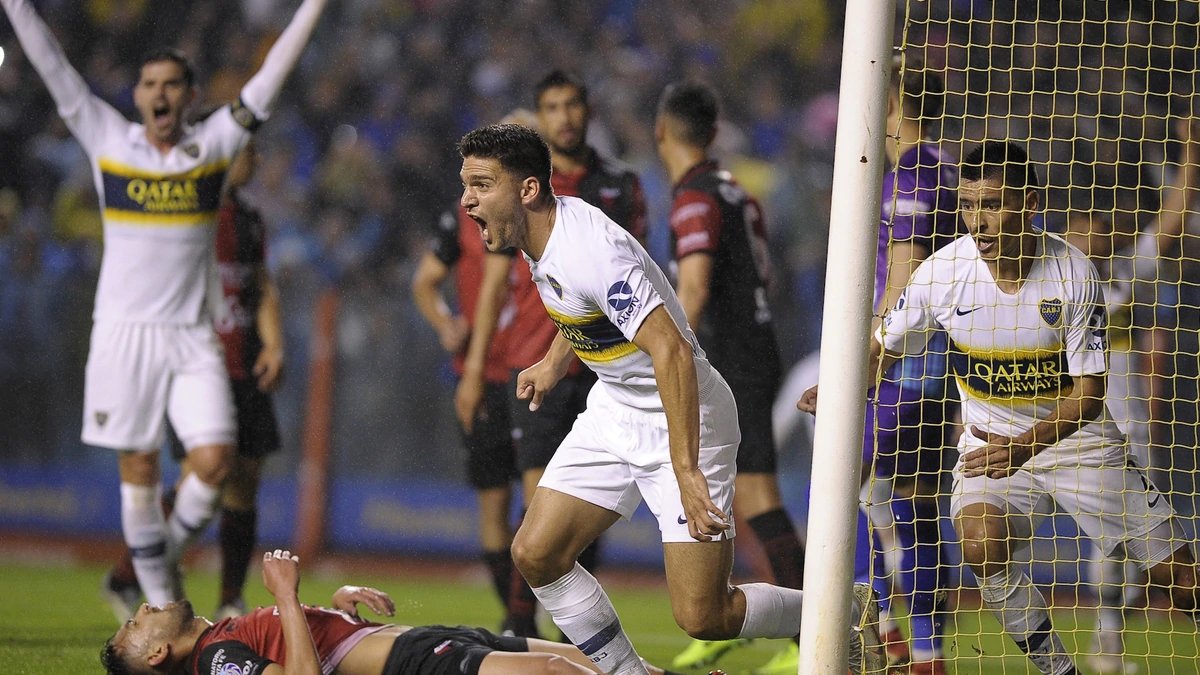 Goleada de Boca a Colon por 3 a 1 en La Bombonera