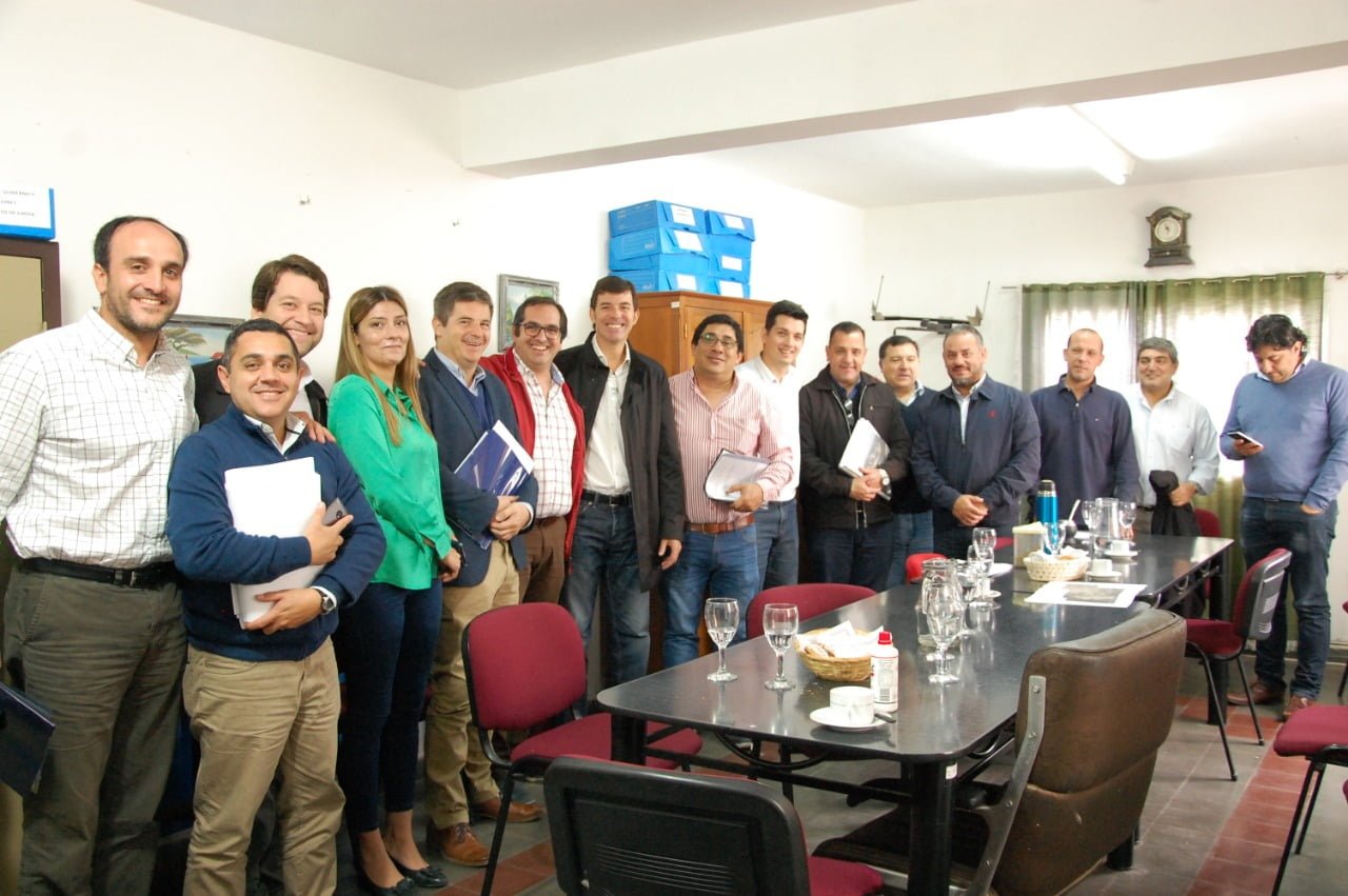 Dalla Lasta y funcionarios de Servicios Públicos visitaron el Concejo Deliberante de la Capital