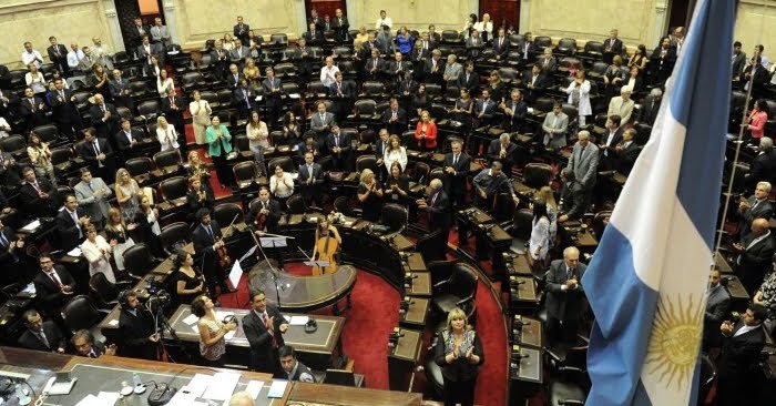 Proyectos de legisladores en época de crisis: terrazas verdes, festival del guiso, año del Chamamé, entre otros