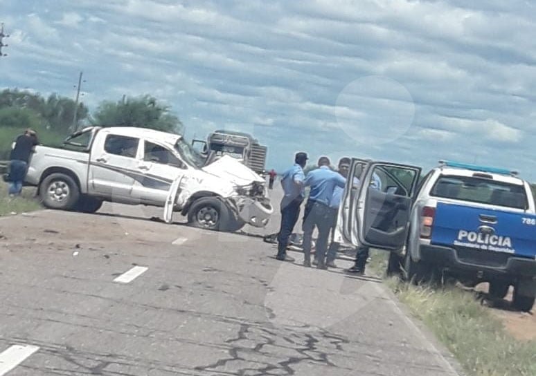 La Rioja: una mujer perdió la vida tras el vuelco de la camioneta en la que viajaba