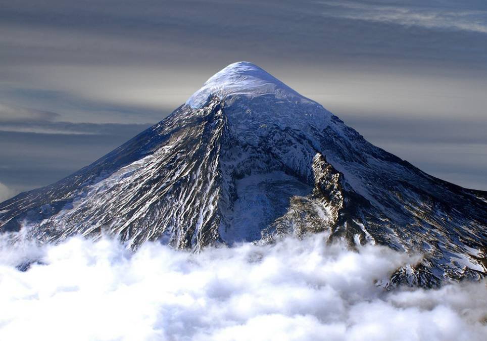 Neuquén: el andinista que cayó en una grieta del volcán falleció por hiportermia