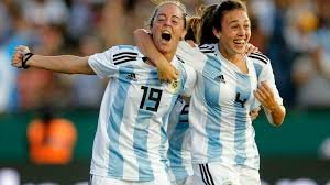 Fútbol femenino: Argentina goleo a Panamá y se acerca al mundial