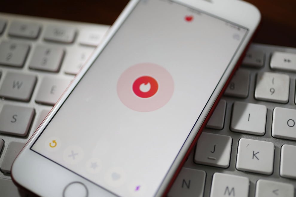 Tinder duplica su naturaleza casual, y esta centrada en las relaciones
