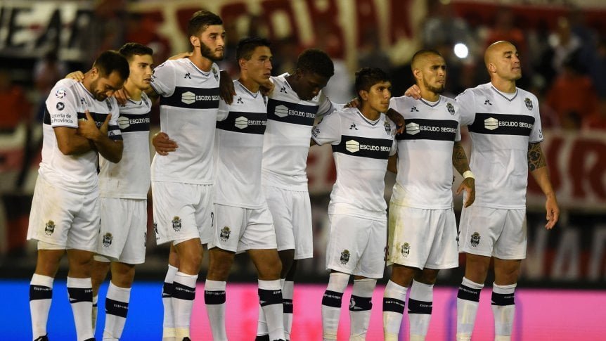 Gimnasia y Central no pueden postergar la Superliga por la final de la Copa Argentina