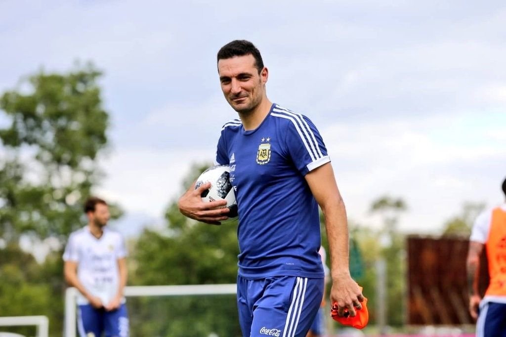 Chiqui Tapia confirmó a Lionel Scaloni como técnico de la Selección