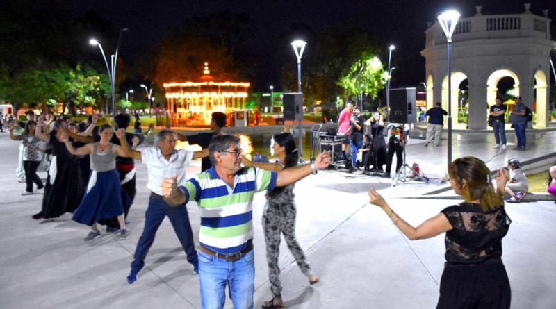 Los peregrinos se sumaron a bailar folclore durante su visita a Catamarca