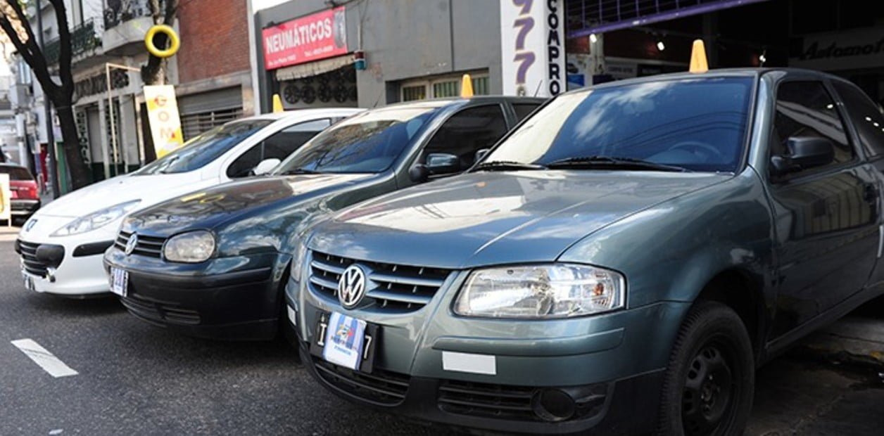 En caída libre: se derrumbó un 20% la venta de autos usados en noviembre