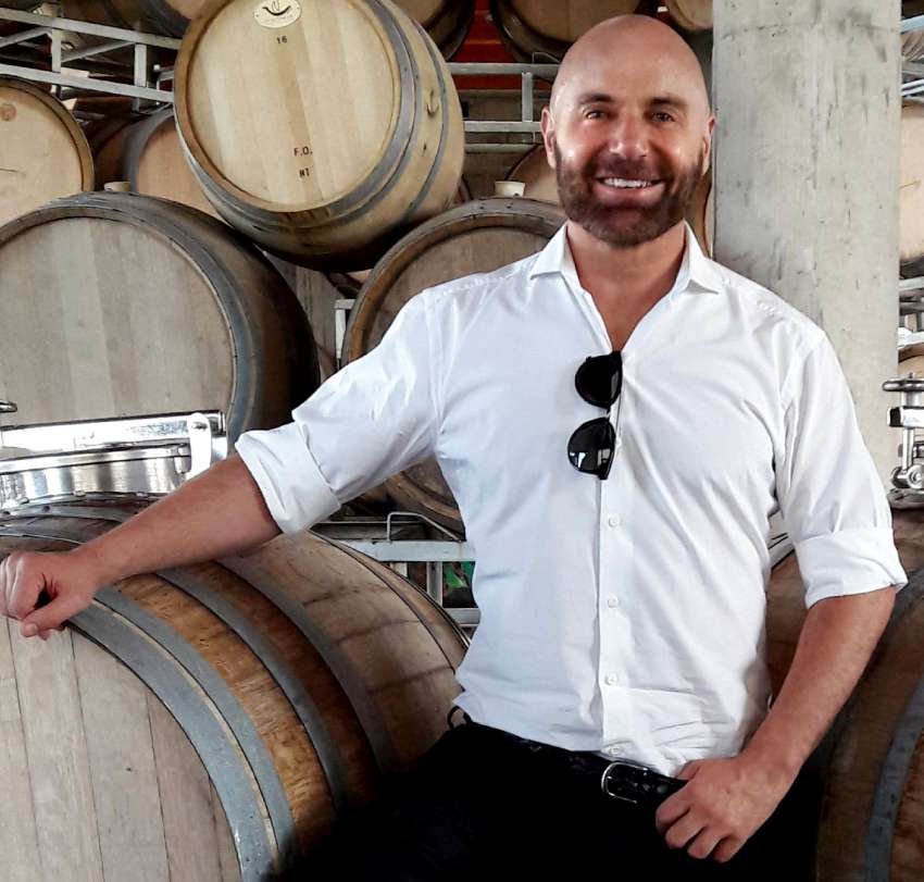 El «malo» de Masterchef fue papá mediante un alquiler de vientre en EEUU