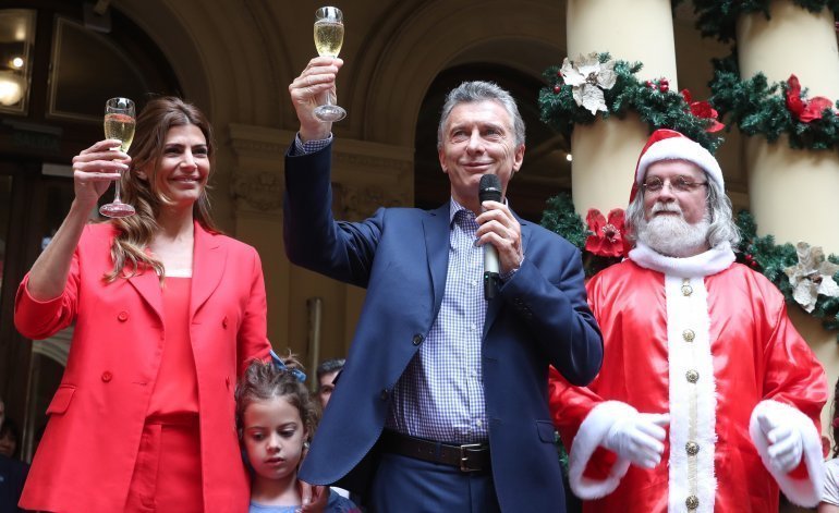 Mauricio Macri encabezó el brindis navideño en Casa Rosada