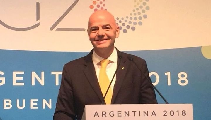 Infantino sobre la Libertadores: «La única manera de seguir adelante es que se juegue en España»