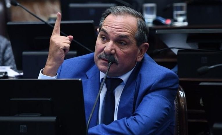 «Massa, Pichetto y Urtubey son Macri», arremetió Alperovich