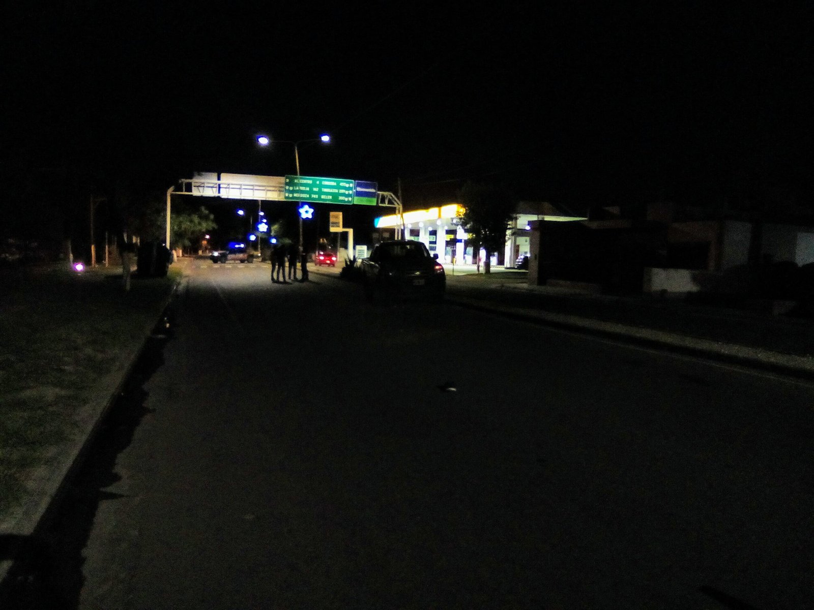 Esta madrugada: Atropelló y mató a un peatón en la Avenida Pte. Castillo