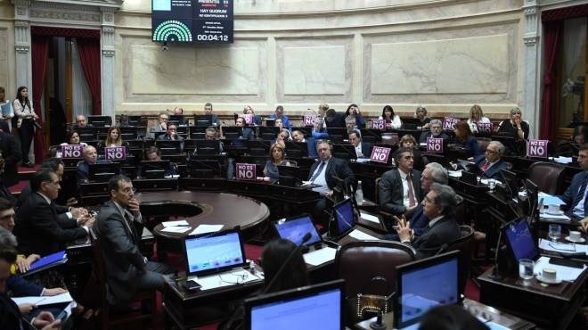 La “ley Micaela” fue aprobada por unanimidad en el Senado