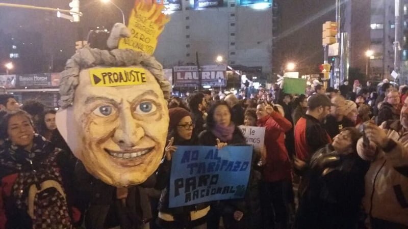 «Ruidazo» contra los aumentos de tarifas en varios puntos de la Ciudad de Buenos Aires