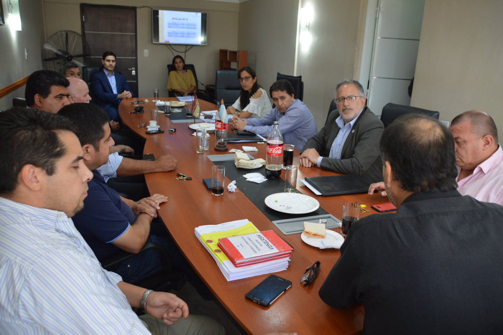 Senadores se reunieron con el Ministro de Hacienda