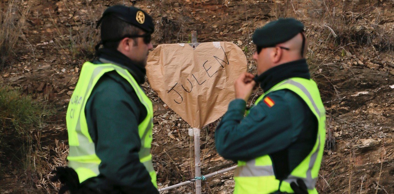 Drama en España: recién mañana llegarían al nene atrapado en un pozo