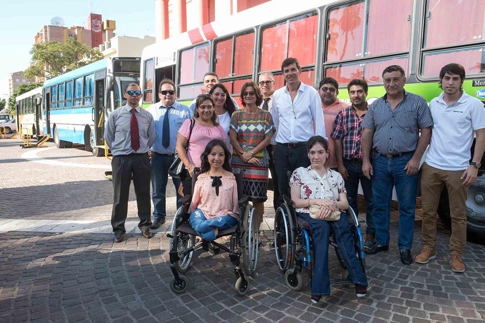 Presentaron los nuevos colectivos con accesibilidad para personas con Discapacidad