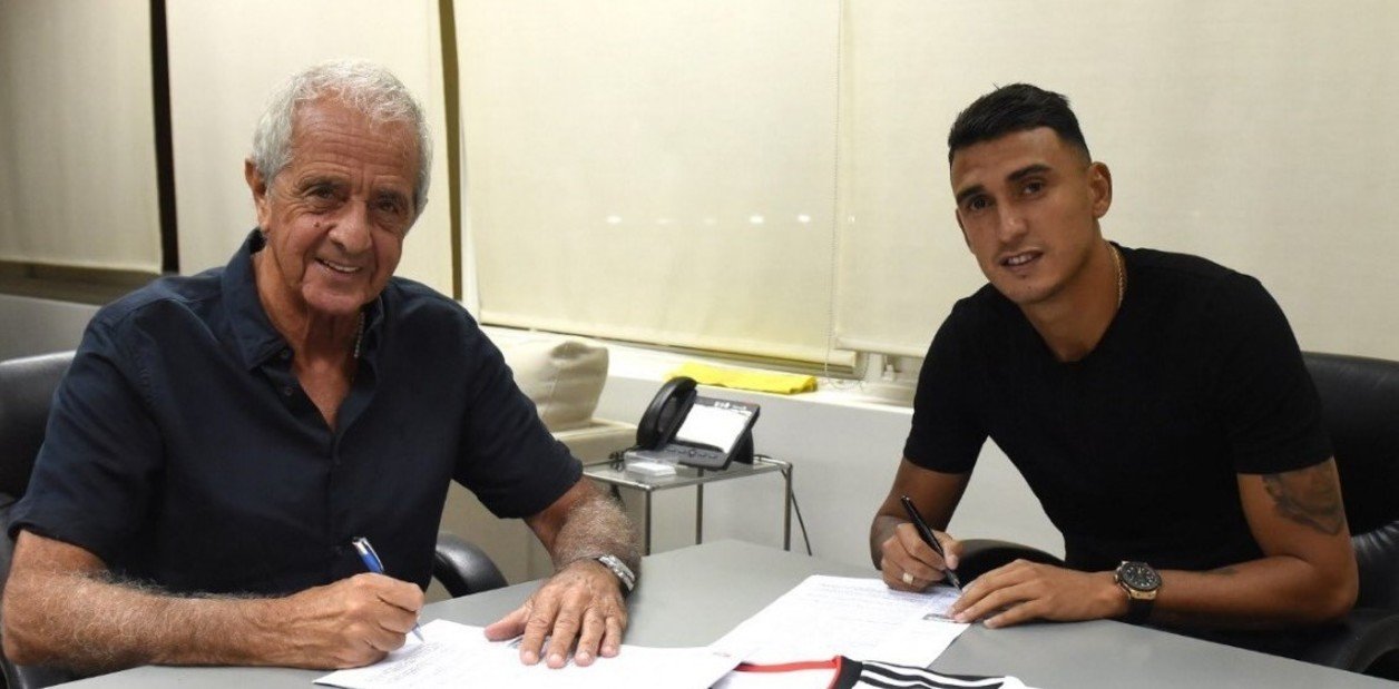 Matías Suárez firmó su contrato con River