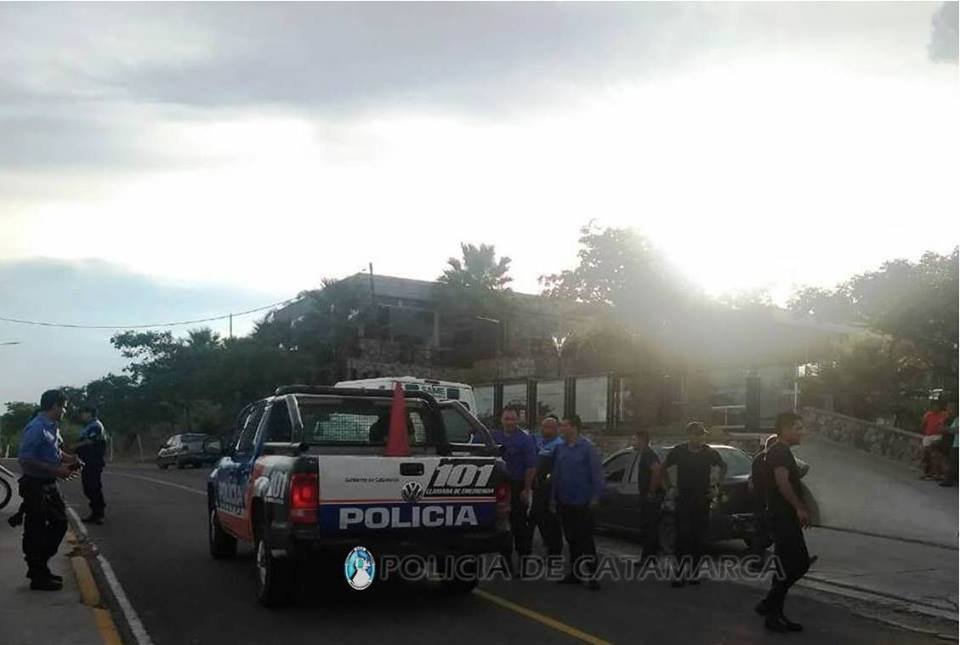 El Jumeal: Rescatan a un joven que cayó 100 metros por un barranco