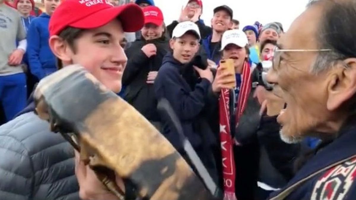 Caso de estudiantes católicos pro-Trump acusados de ridiculizar a nativo genera polémica en EEUU