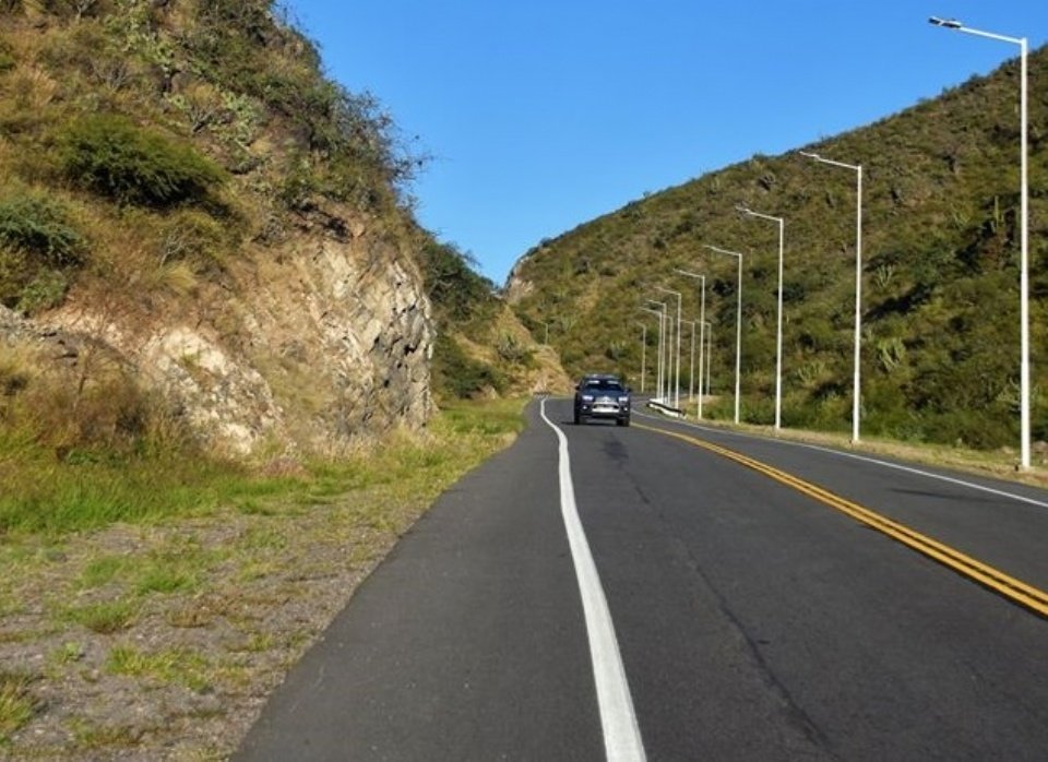 Volcó un auto en la Quebrada de Moreira