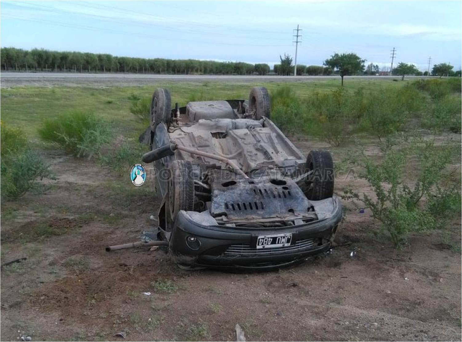 Volcó en Pomán y resultó ileso