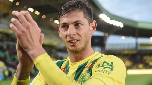 Según el informe oficial, Emiliano Sala murió por «lesiones en la cabeza» producto del impacto del avión