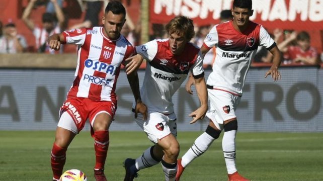 Newell’s y Unión empataron sin goles en Santa Fe