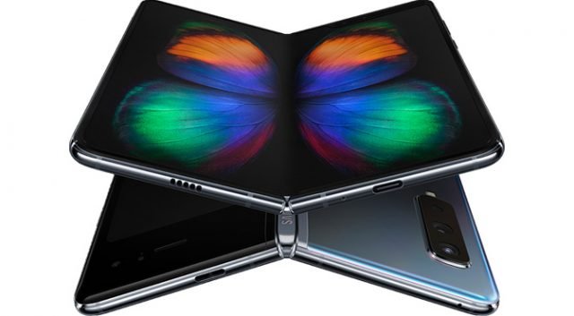 Samsung dobla el Galaxy Fold varias veces en vídeo para dejar en claro su resistencia y capacidad