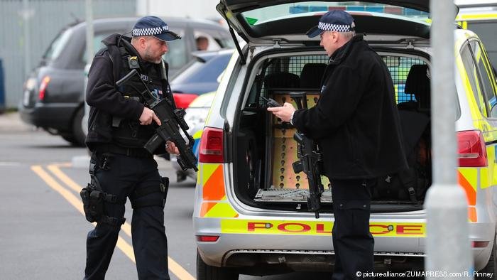 Tres artefactos explosivos fueron enviados a dos aeropuertos y una estación de trenes en Londres