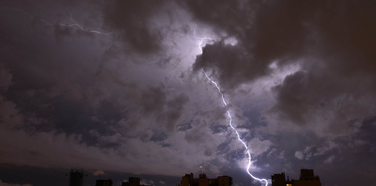Vuelven las lluvias con tormentas desde hoy y hasta el martes