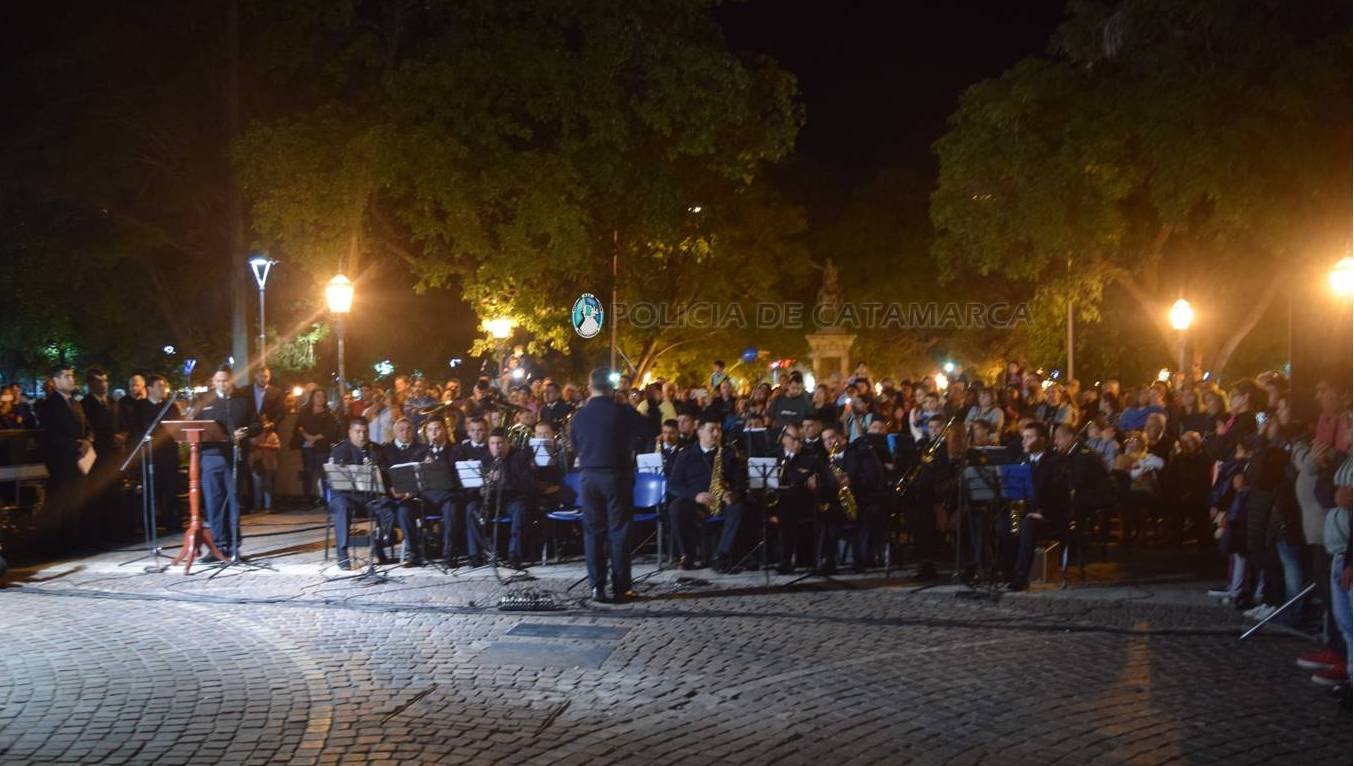 La Banda de Música de la Policía de la Provincia rindió homenaje a la Virgen del Valle