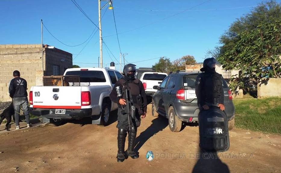 Allanamientos antidrogas: Desbaratan una «banda narco» en Catamarca