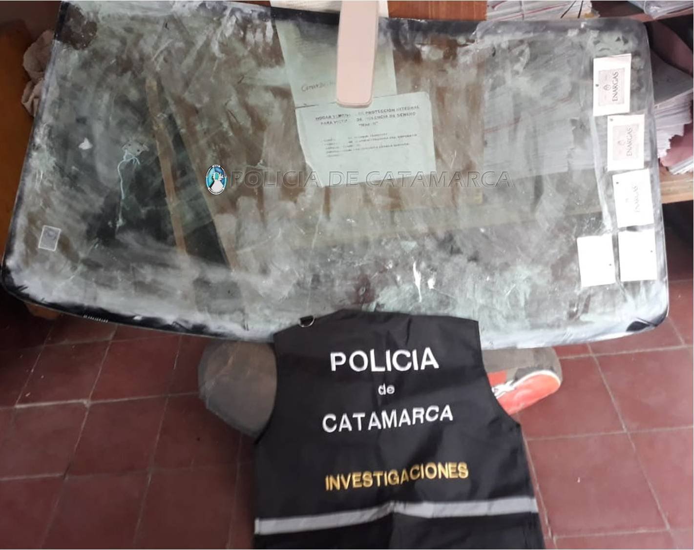Tras un registro domiciliario recuperan un parabrisas robado