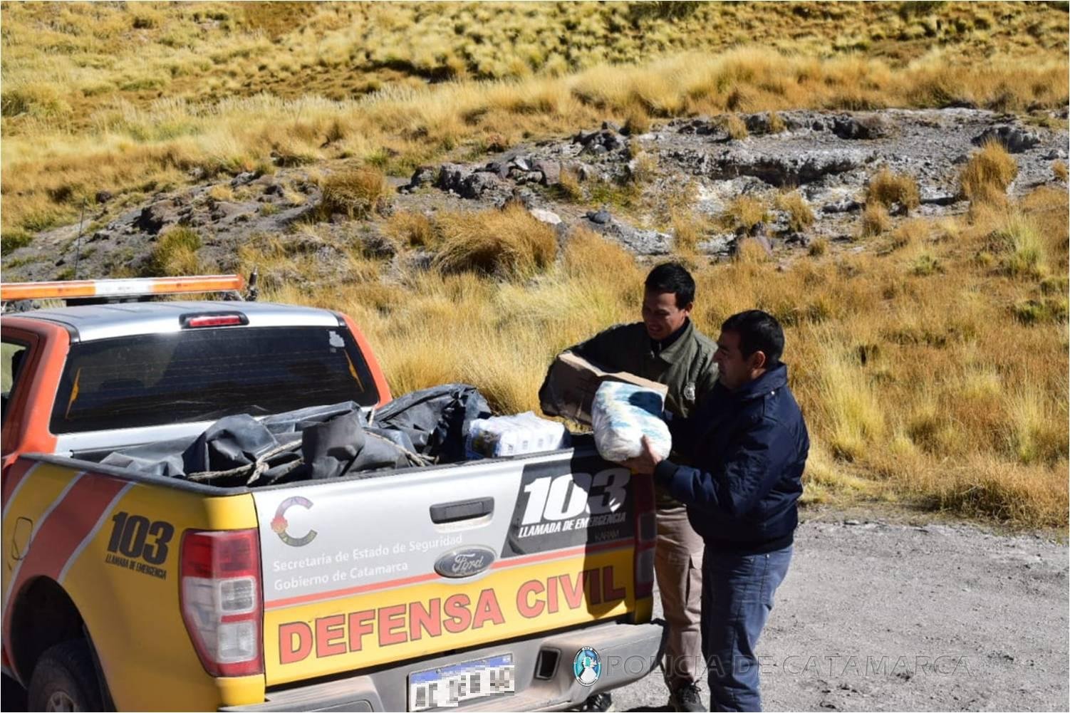 El Jefe de Policía de la Provincia entregó donaciones a familias de Antofagasta de la Sierra