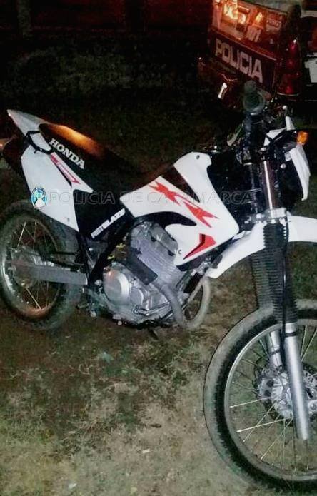 Recuperan una motocicleta robada en Valle Viejo y detienen a un hombre