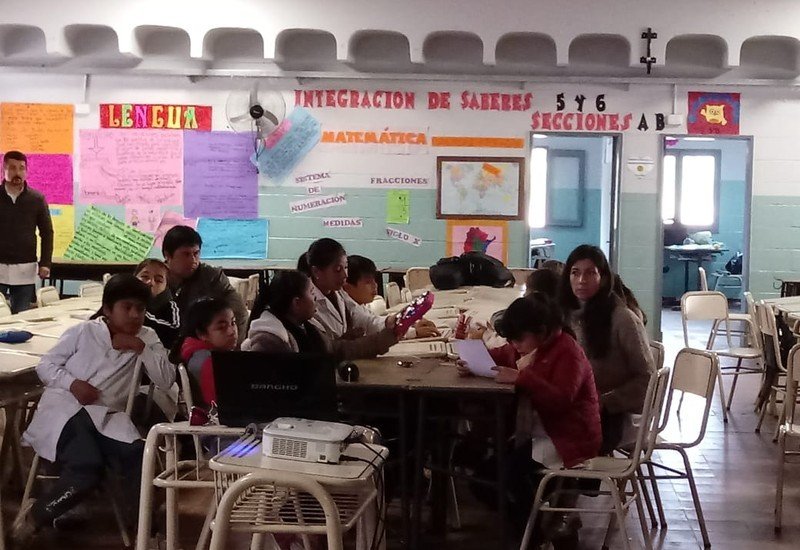 Capacitaron a docentes y alumnos en Nueva Coneta con el objetivo de la inclusión social del niño celíaco