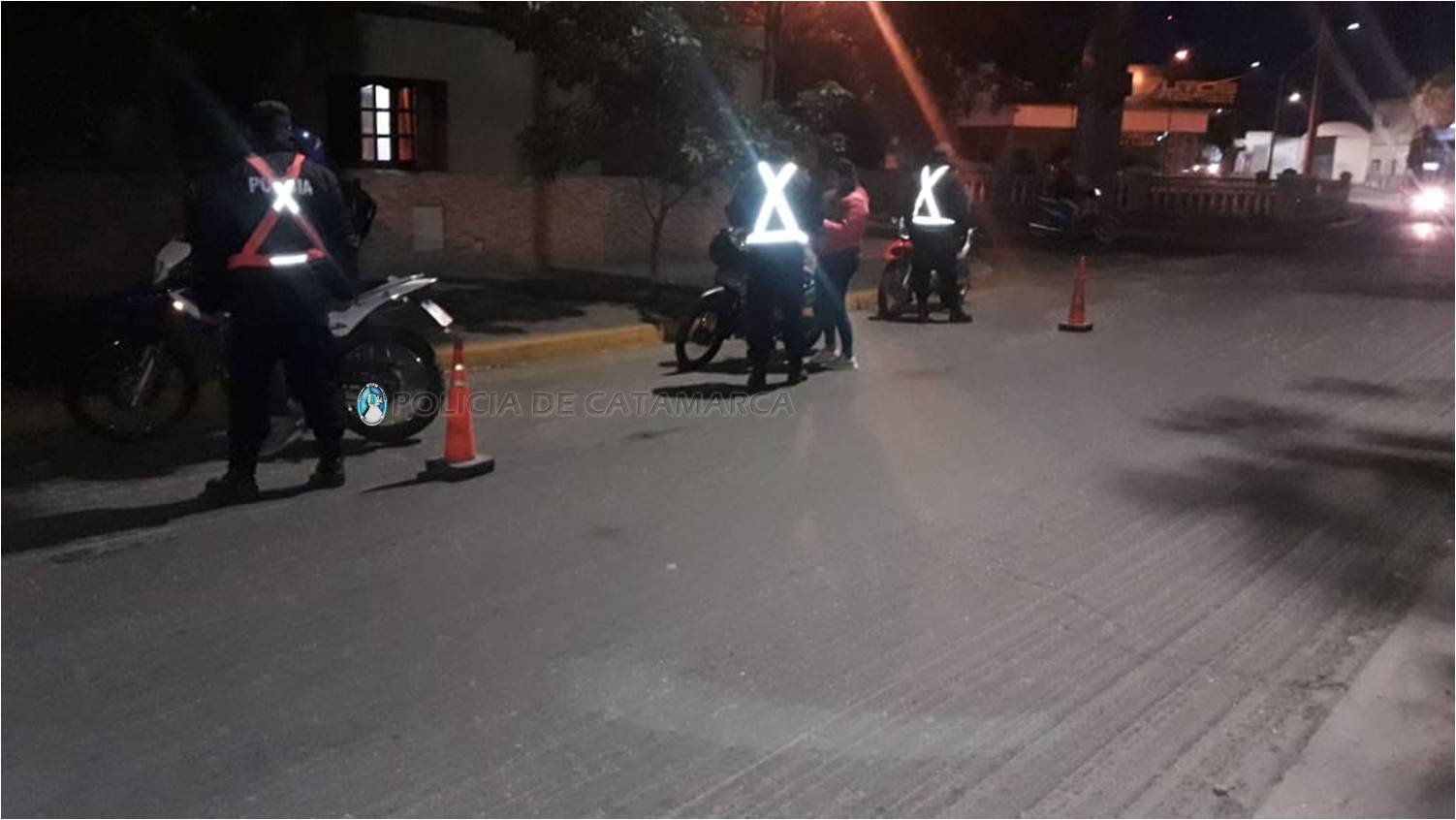 Operativo de control vehicular e identificación de personas en Capital y Valle Viejo