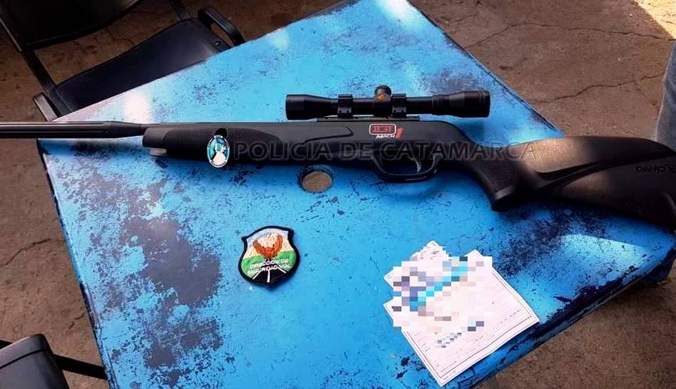 Secuestran un rifle de aire comprimido en el sector oeste de la Capital