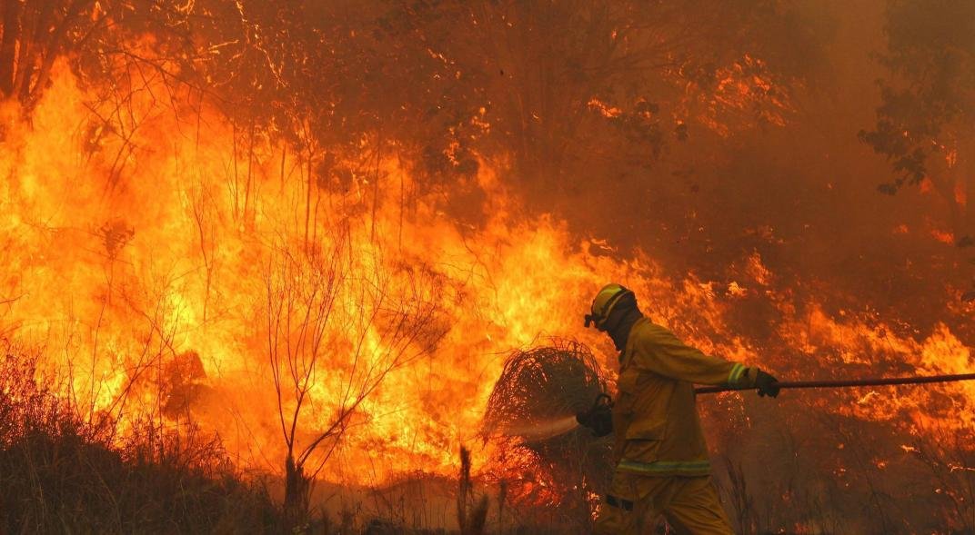 Incendios en Córdoba: controlaron el fuego en «La Cumbre» y se agrava en Villa Giardino