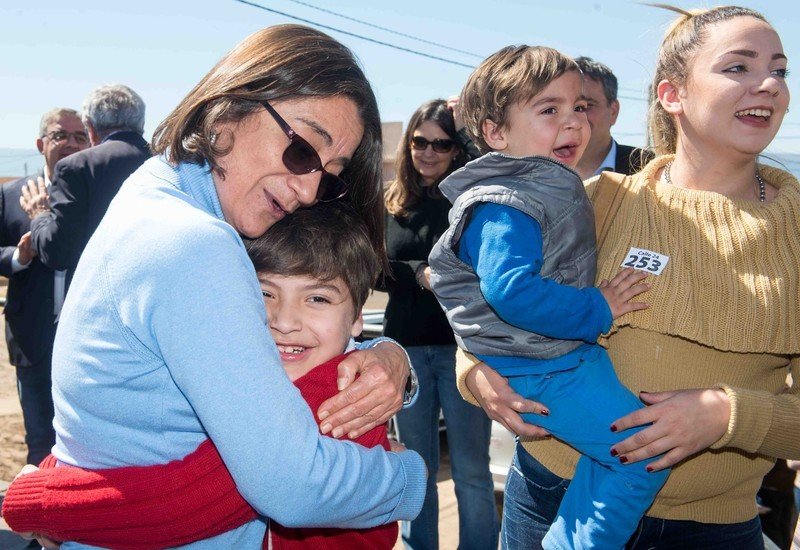 Emotiva entrega de viviendas en Valle Chico