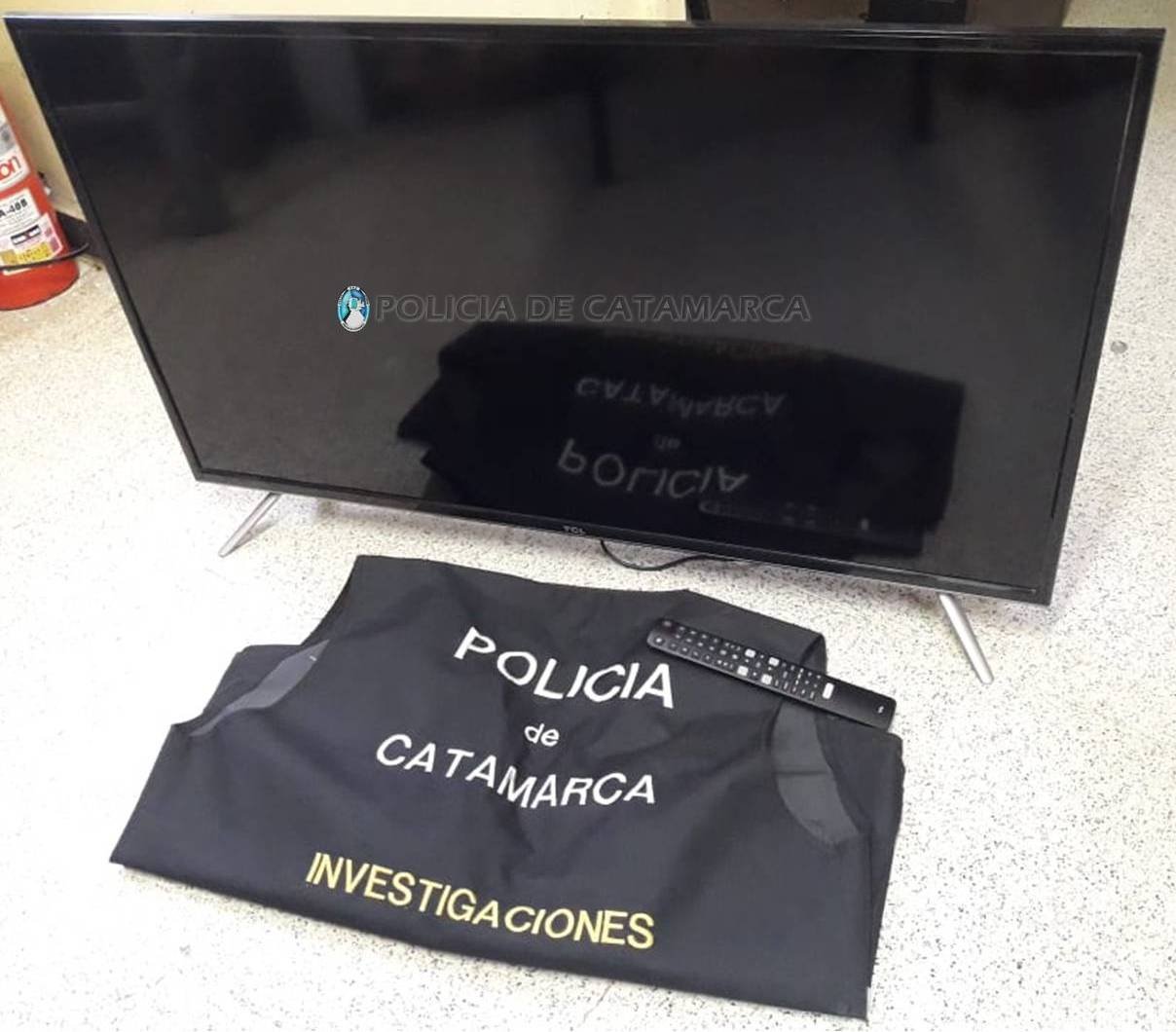 Arrestan a un joven y recuperan elementos sustraídos en la Capital