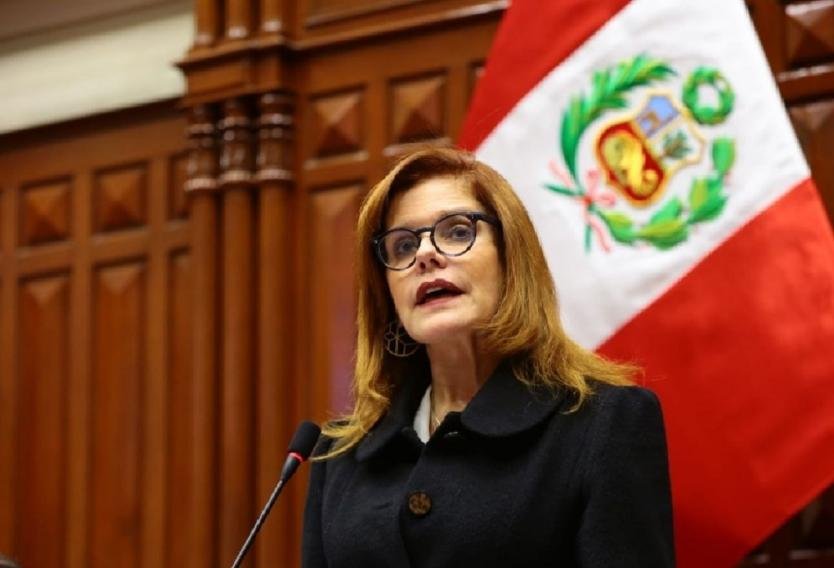 Dos Presidentes en Perú: Quién es Mercedes Aráoz, juró ante el Congreso como Presidente interina de Perú