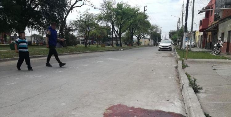 Tucumán: Apareció muerto un joven en medio de la calle, al sur de la capital