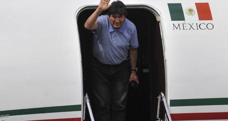 Evo Morales aterrizó en México